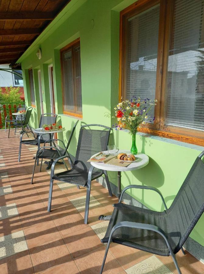 Afrodita Hotel Sturovo Ngoại thất bức ảnh