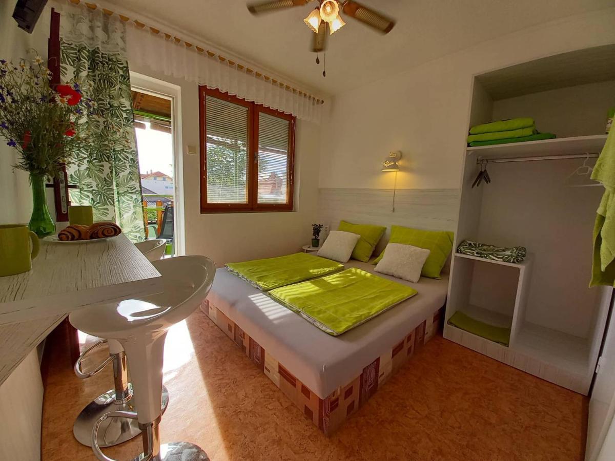 Afrodita Hotel Sturovo Ngoại thất bức ảnh
