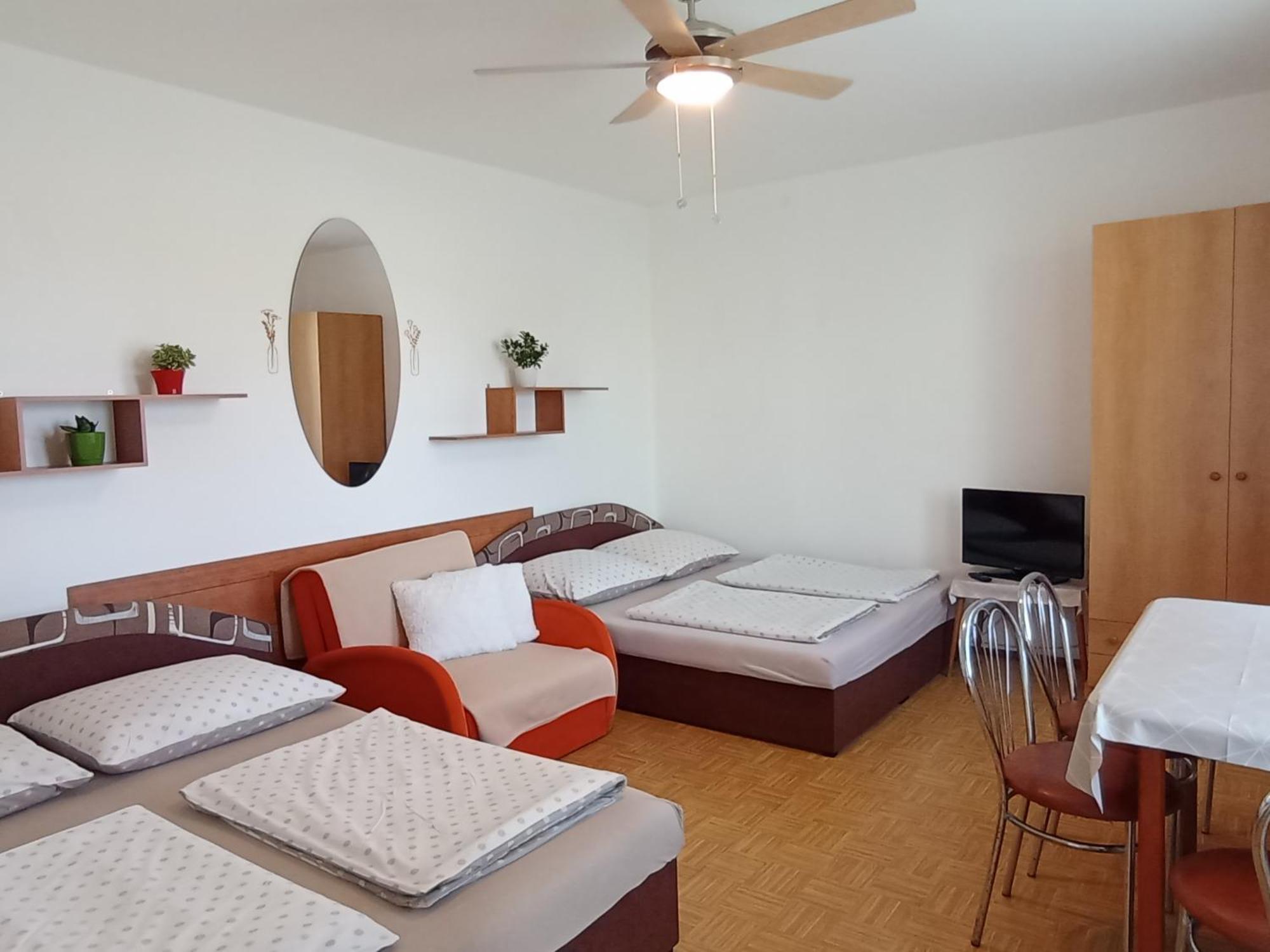 Afrodita Hotel Sturovo Ngoại thất bức ảnh
