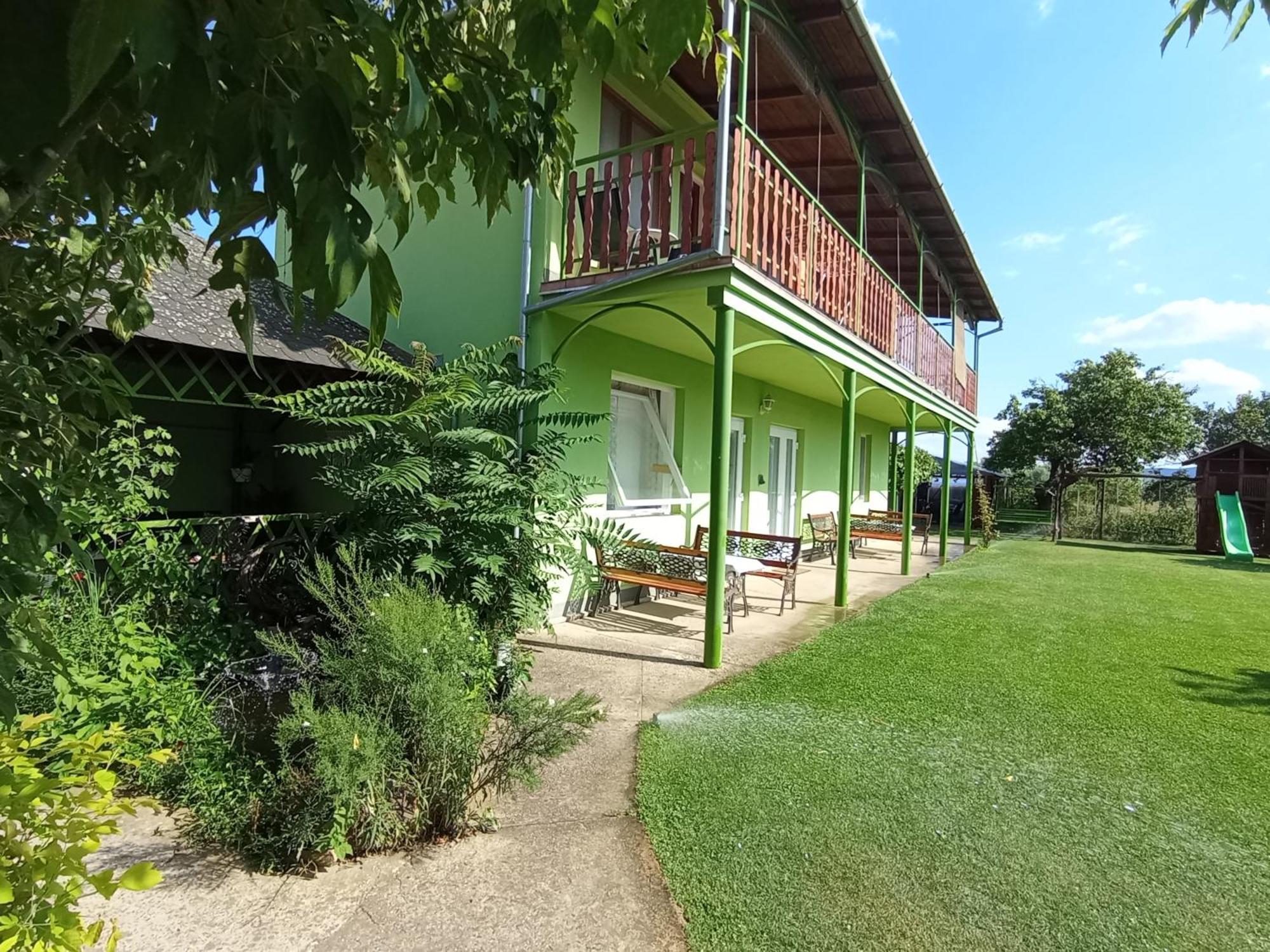 Afrodita Hotel Sturovo Ngoại thất bức ảnh