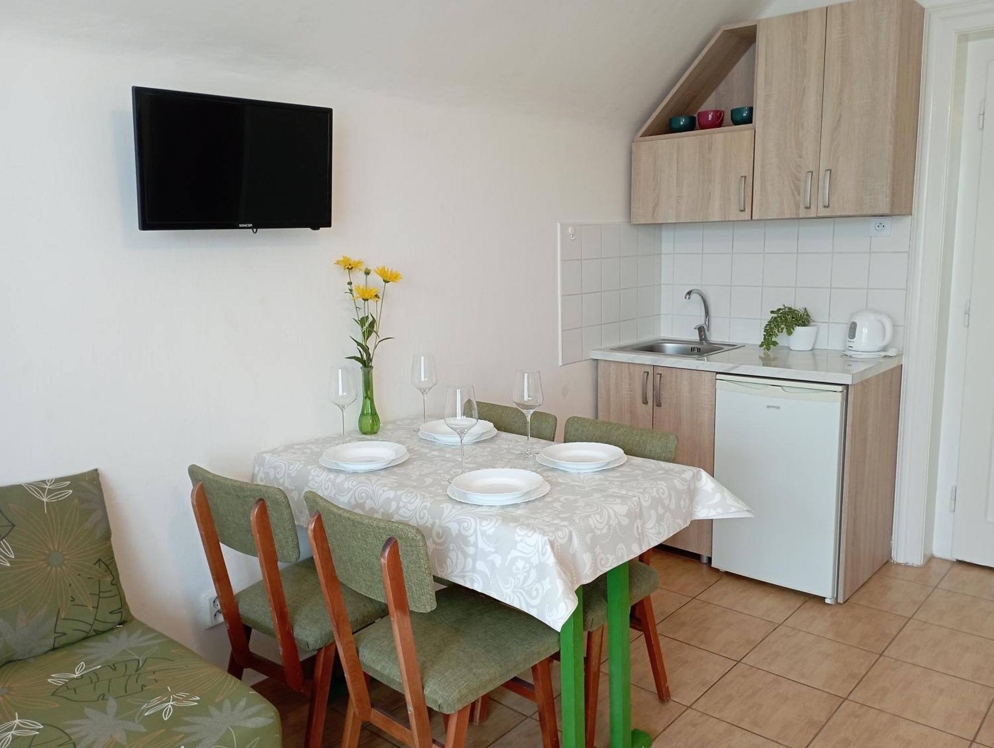 Afrodita Hotel Sturovo Ngoại thất bức ảnh