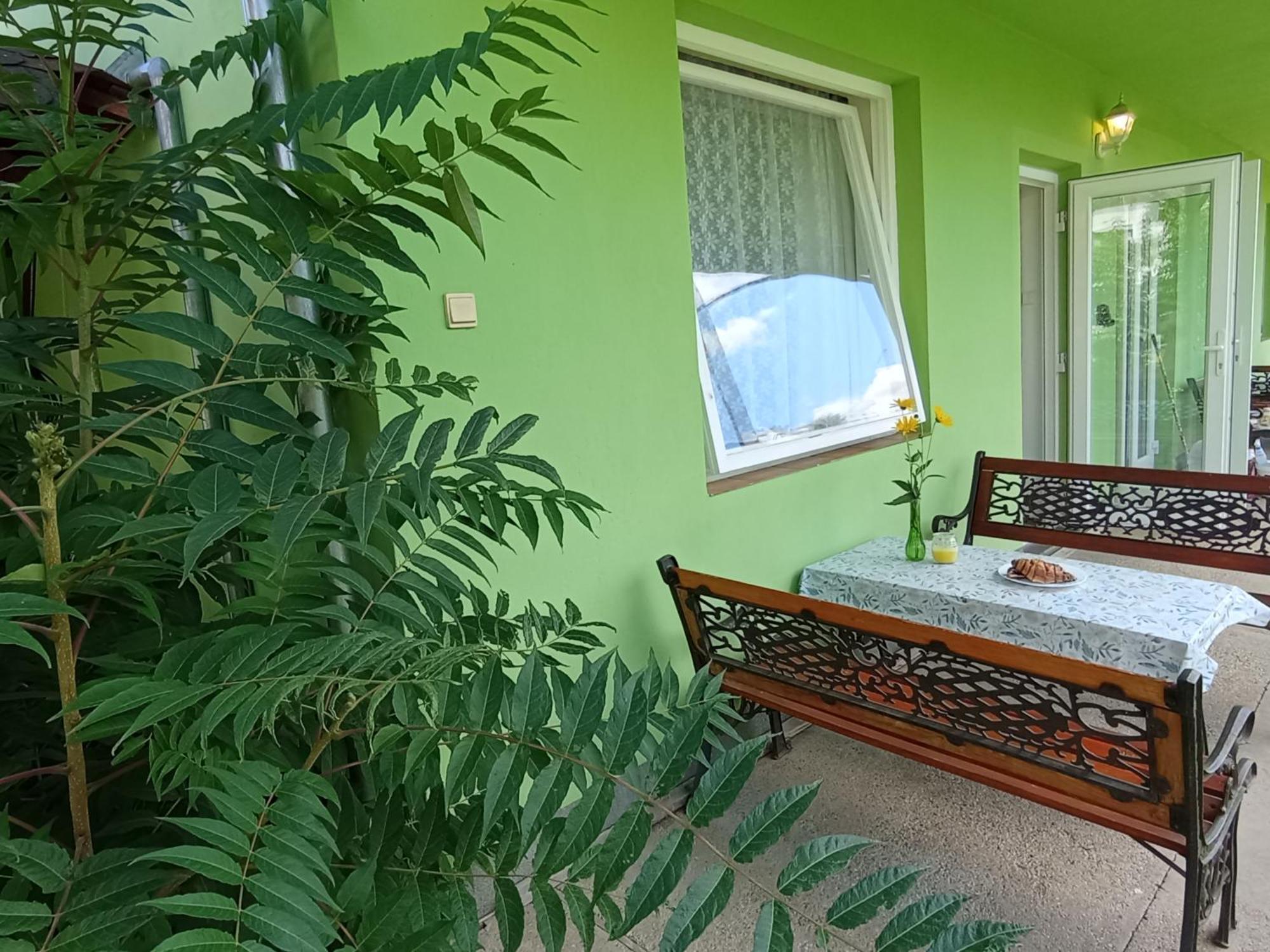 Afrodita Hotel Sturovo Ngoại thất bức ảnh