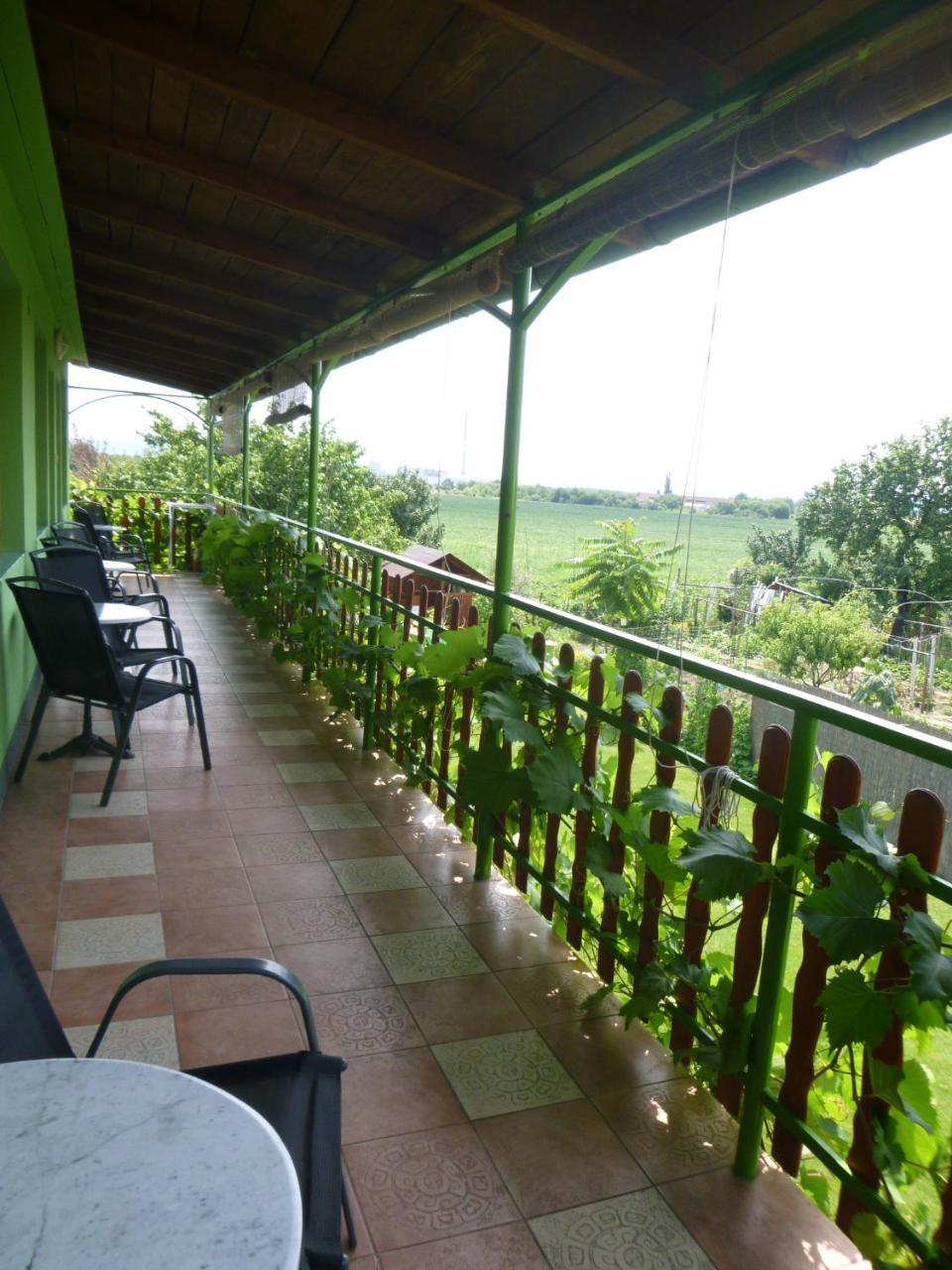 Afrodita Hotel Sturovo Ngoại thất bức ảnh